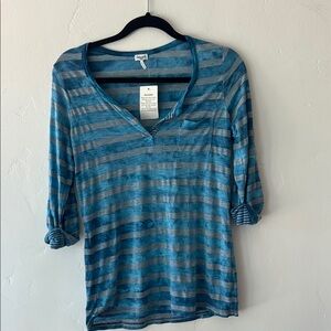 Michael Stars Blue and Gray 3/4 Sleeve Blouse